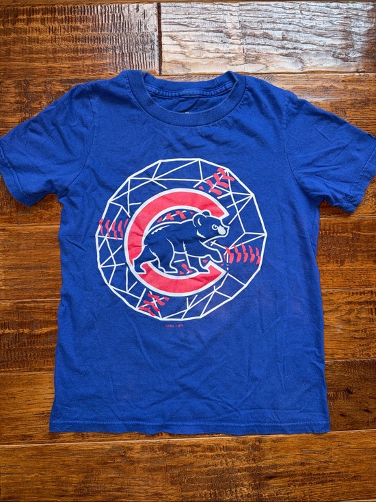 Genuine Merchandise Other - Chicago Cubs Logo Tee Shirt, Youth Small